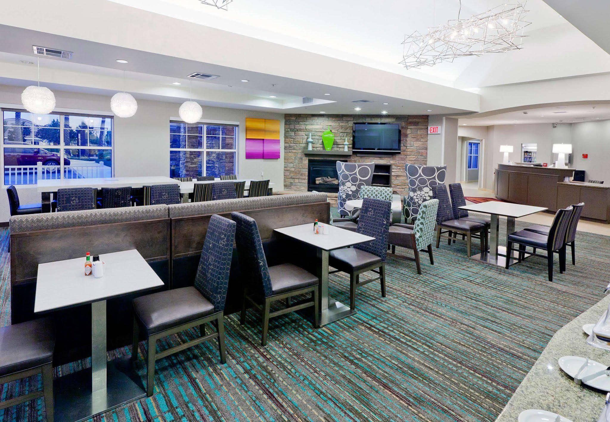 By Marriott Riverside 3*
