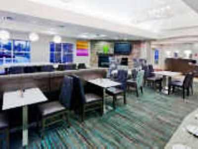 Hotel By Marriott Riverside 3*