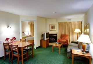 Hotel By Marriott Riverside 3*