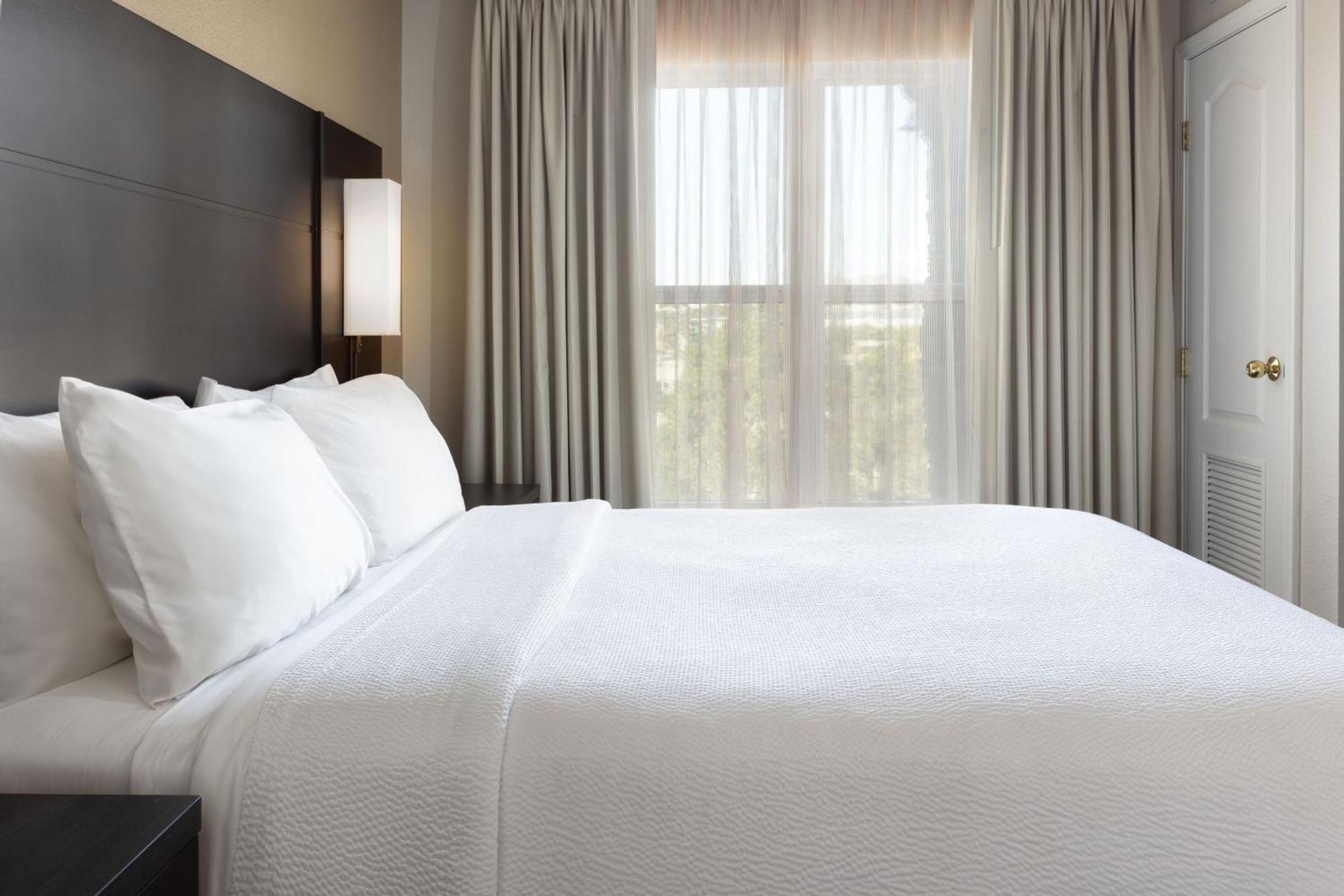 By Marriott Riverside Hotel 3*