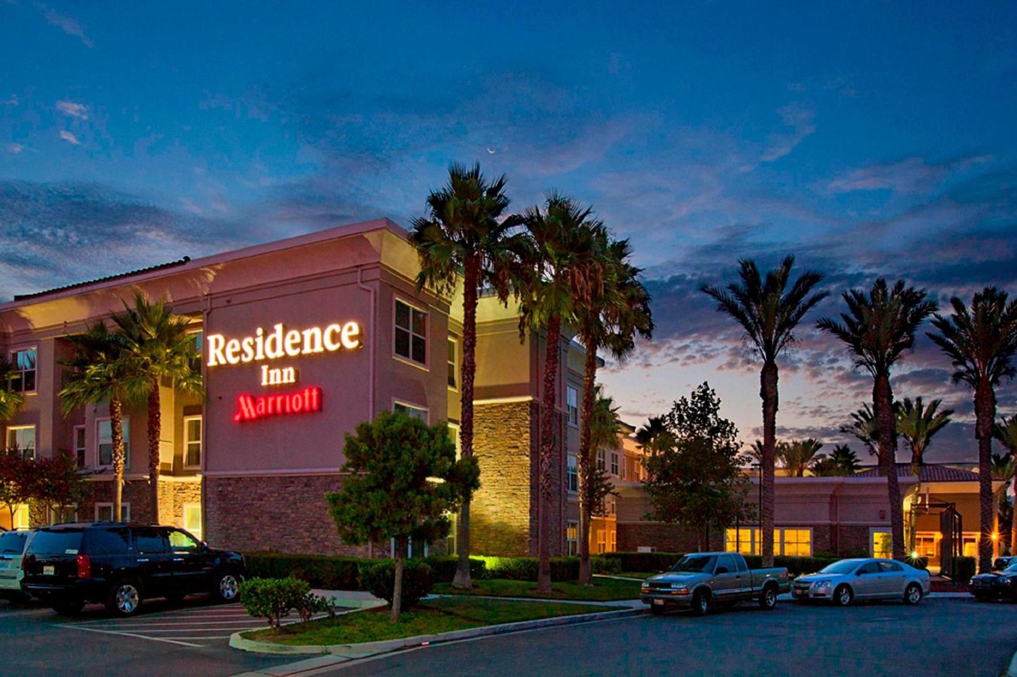 By Marriott Riverside Hotel Corona